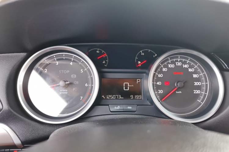 Used Peugeot 408 2018 350THP Automatic Luxury Edition Instrument Cluster