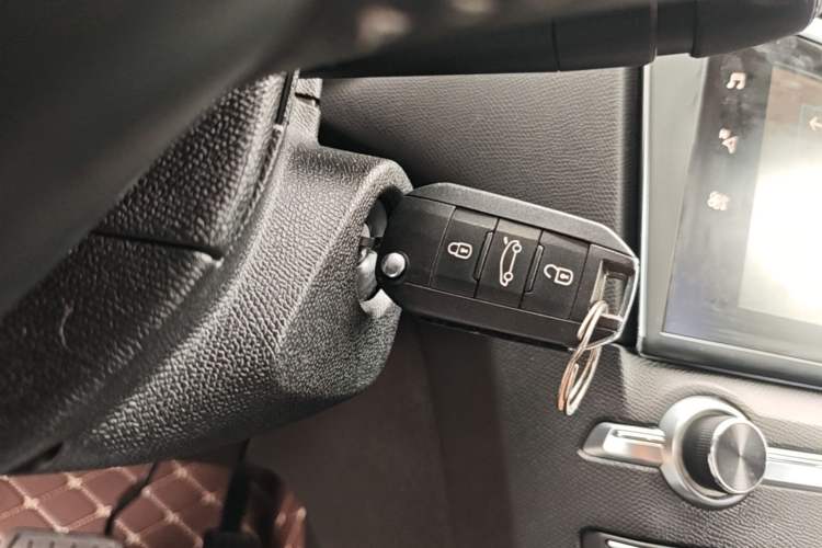 Used Peugeot 408 2018 350THP Automatic Luxury Edition Interior 1