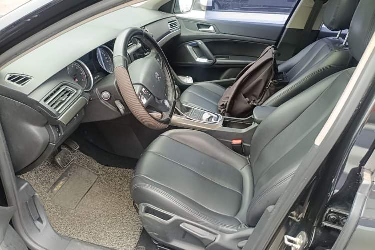 Used Peugeot 408 2018 350THP Automatic Luxury Edition Left Front Seat
