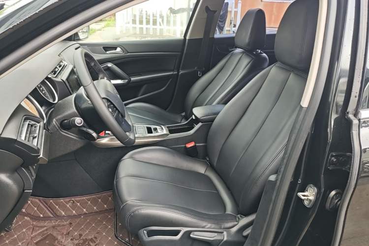 Used Peugeot 408 2018 350THP Automatic Luxury Edition Left Front Seat