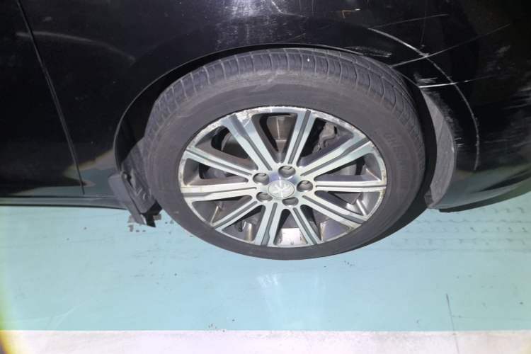 Used Peugeot 408 2018 Revised 350THP Automatic Luxury Edition Right Front Wheel Hub