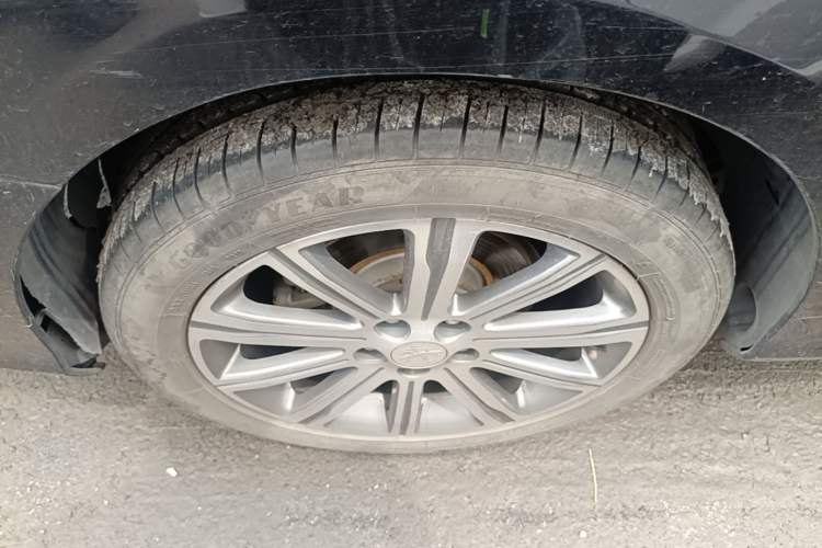 Used Peugeot 408 2018 350THP Automatic Luxury Edition Right Rear Wheel Hub