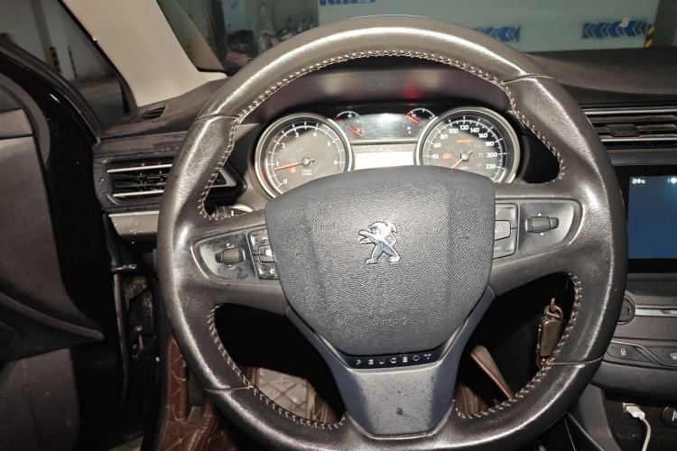 Used Peugeot 408 2018 350THP Automatic Luxury Edition Steering Wheel