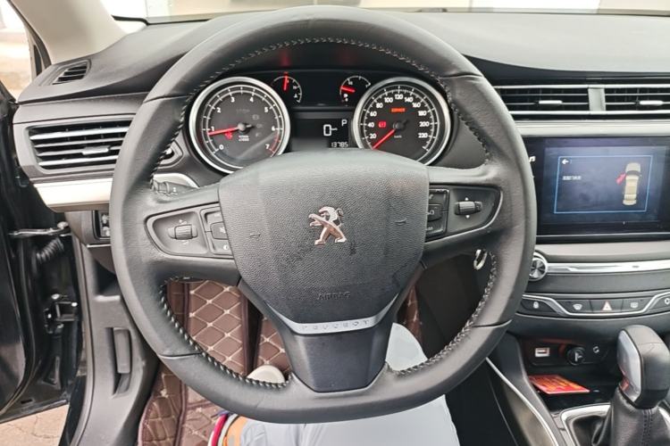 Used Peugeot 408 2018 350THP Automatic Luxury Edition Steering Wheel