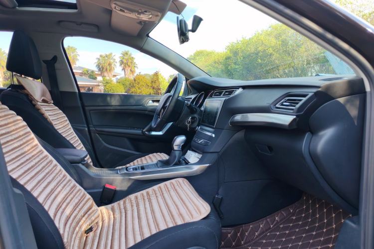 Used Peugeot 408 2018 Revised 350THP Automatic Luxury Edition Interior 1