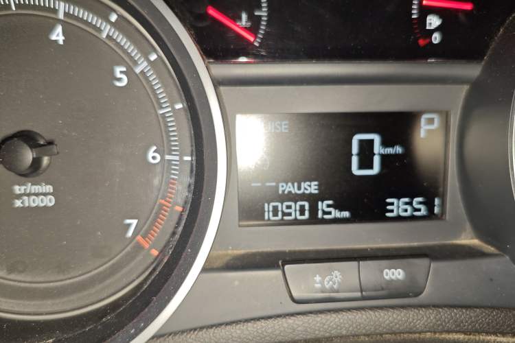 Used Peugeot 408 2018 350THP Automatic Luxury Edition Odometer Close Up