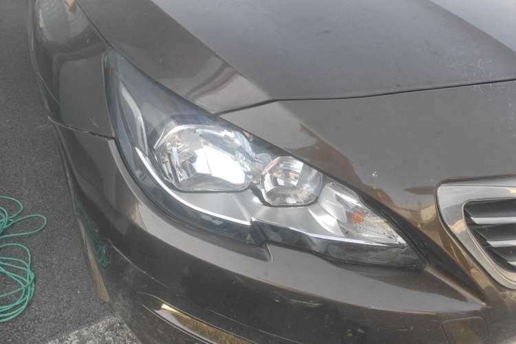 Used Peugeot 408 2018 Revised 350THP Automatic Luxury Edition Right Front Headlight