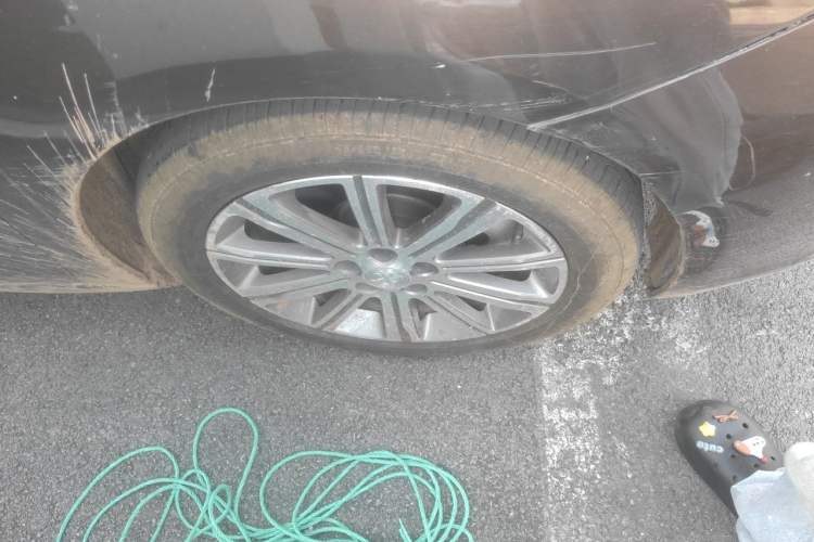 Used Peugeot 408 2018 Revised 350THP Automatic Luxury Edition Right Front Wheel Hub