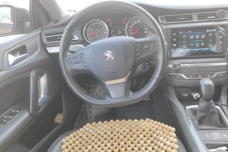 Used Peugeot 408 2018 Revised 350THP Automatic Luxury Edition Steering Wheel