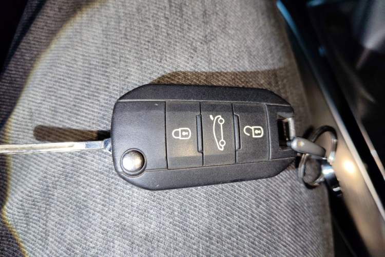 Used Peugeot 408 2018 Revised 350THP Automatic Luxury Edition Vehicle Key