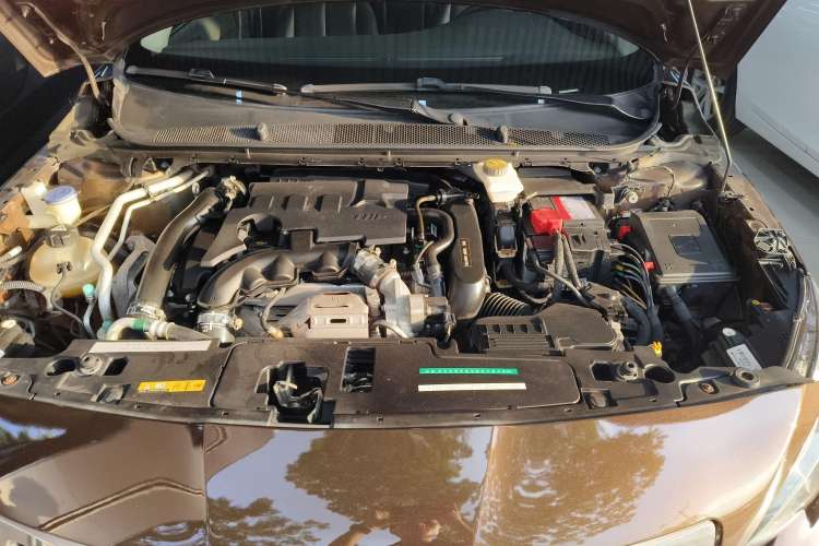 Used Peugeot 408 2018 350THP Automatic Luxury Edition Engine Bay