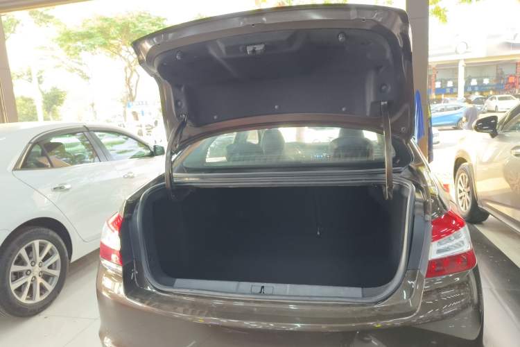 Used Peugeot 408 2018 350THP Automatic Luxury Edition Trunk