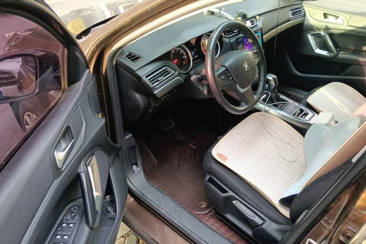 Used Peugeot 408 2018 230THP Automatic Luxury Edition Driver Seat