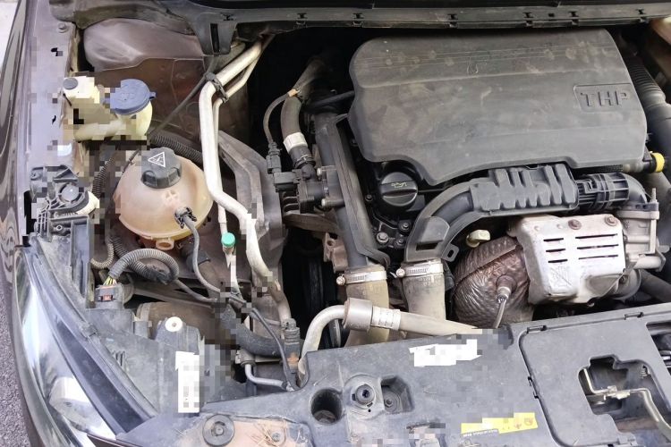 Used Peugeot 408 2018 230THP Automatic Luxury Edition Engine Bay Right