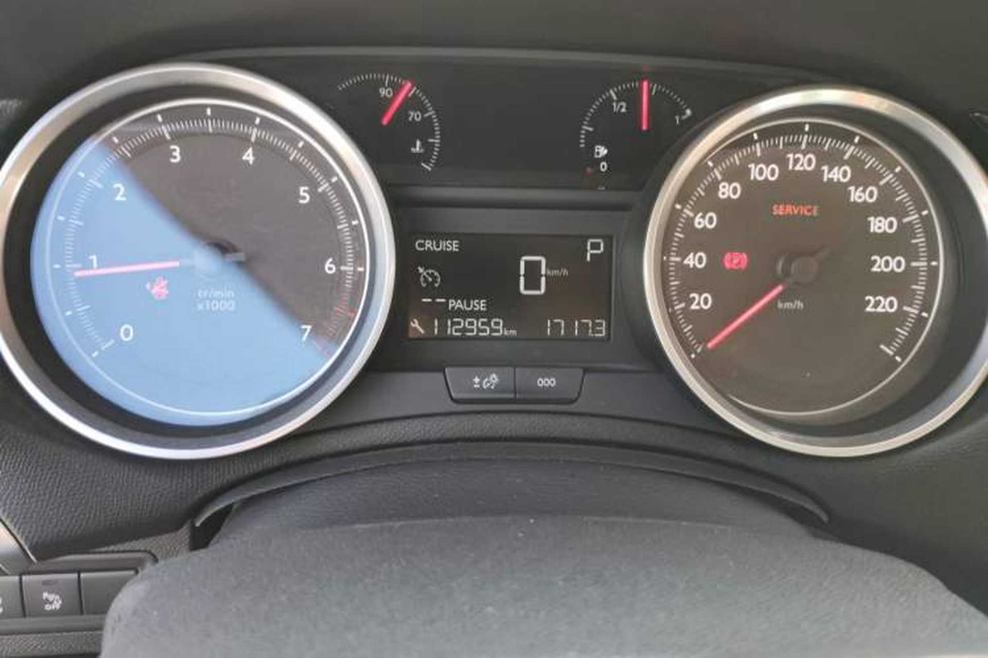 Used Peugeot 408 2018 Revised 350THP Automatic Luxury Edition Odometer Close Up