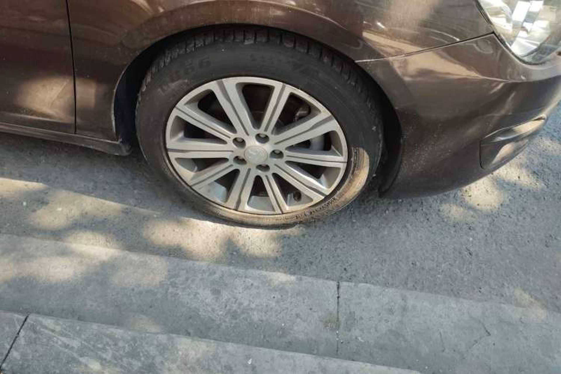 Used Peugeot 408 2018 Revised 350THP Automatic Luxury Edition Right Front Wheel Hub