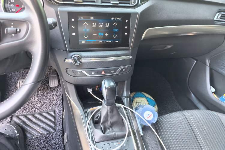 Used Peugeot 408 2018 Revised 350THP Automatic Luxury Edition Audio And AC Panel
