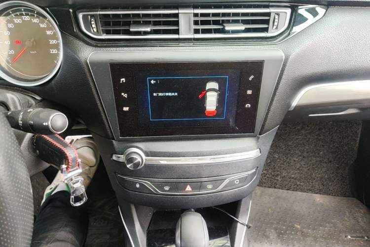 Used Peugeot 408 2018 350THP Automatic Luxury Edition Audio And AC Panel