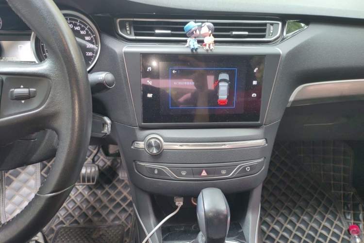 Used Peugeot 408 2018 1.8L Automatic Luxury Edition Audio And AC Panel