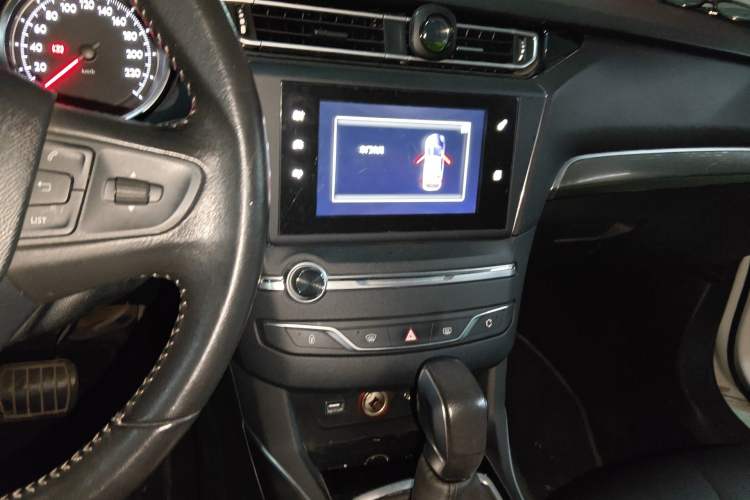 Used Peugeot 408 2018 230THP Automatic Luxury Edition Audio And AC Panel