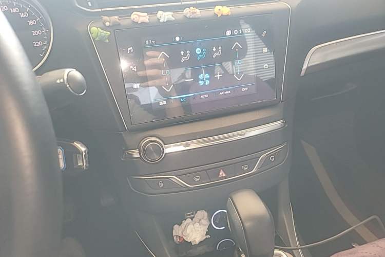 Used Peugeot 408 2018 350THP Automatic Luxury Edition Audio And AC Panel