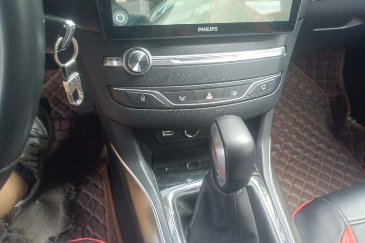 Used Peugeot 408 2018 1.8L Automatic Luxury Edition Audio And AC Panel