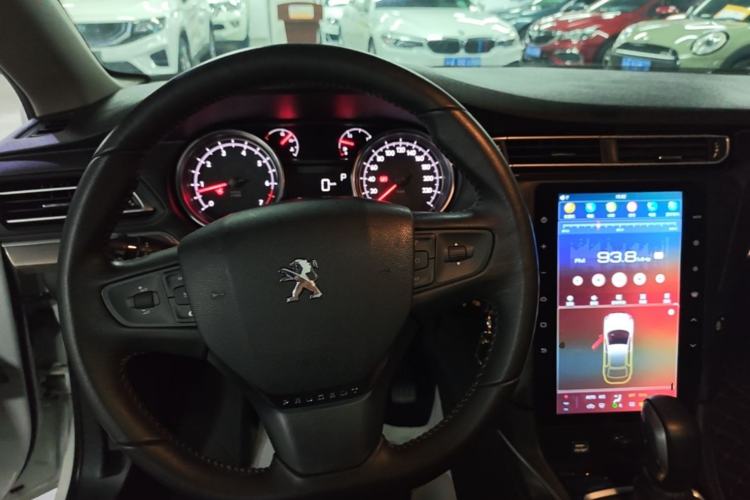 Used Peugeot 408 2018 Revised 350THP Automatic Luxury Edition Center Console