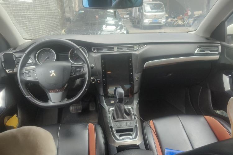 Used Peugeot 408 2018 Revised 350THP Automatic Luxury Edition Center Console