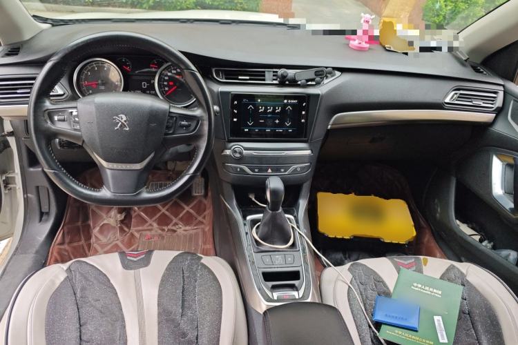 Used Peugeot 408 2018 350THP Automatic Luxury Edition Center Console