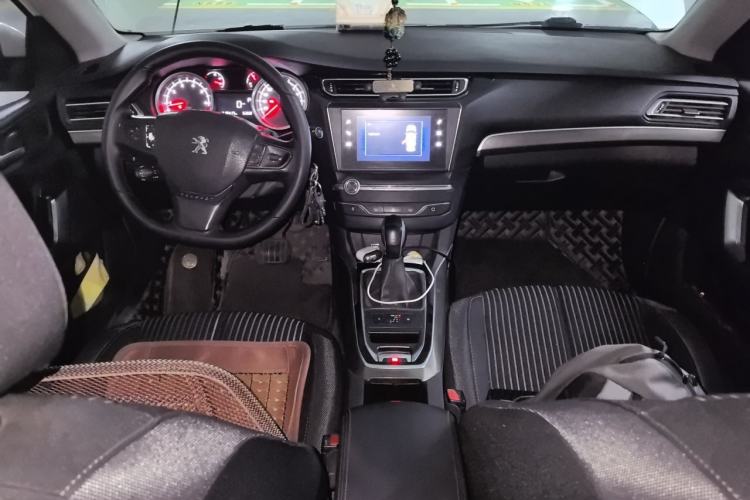 Used Peugeot 408 2018 Revised 350THP Automatic Luxury Edition Center Console