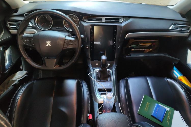 Used Peugeot 408 2018 Revised 350THP Automatic Luxury Edition Center Console
