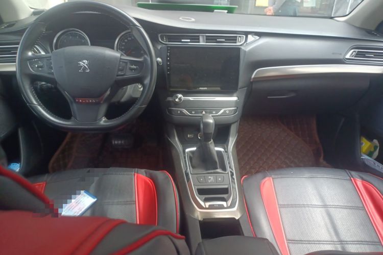 Used Peugeot 408 2018 1.8L Automatic Luxury Edition Center Console