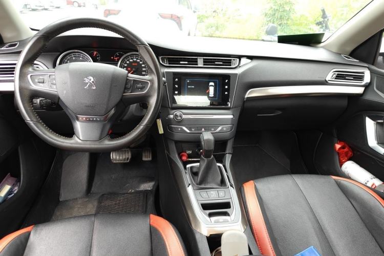 Used Peugeot 408 2018 Revised 350THP Automatic Luxury Edition Center Console