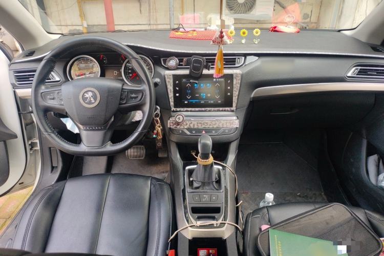 Used Peugeot 408 2018 Revised 350THP Automatic Luxury Edition Center Console
