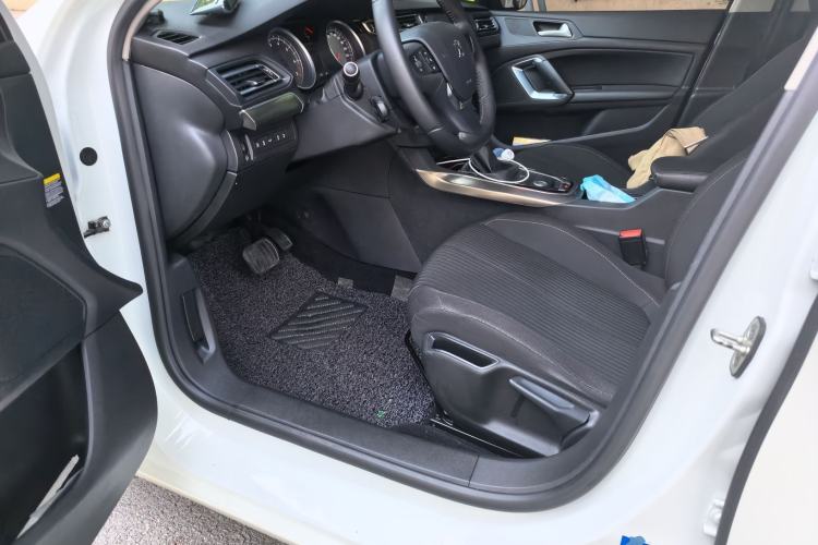 Used Peugeot 408 2018 Revised 350THP Automatic Luxury Edition Driver Seat