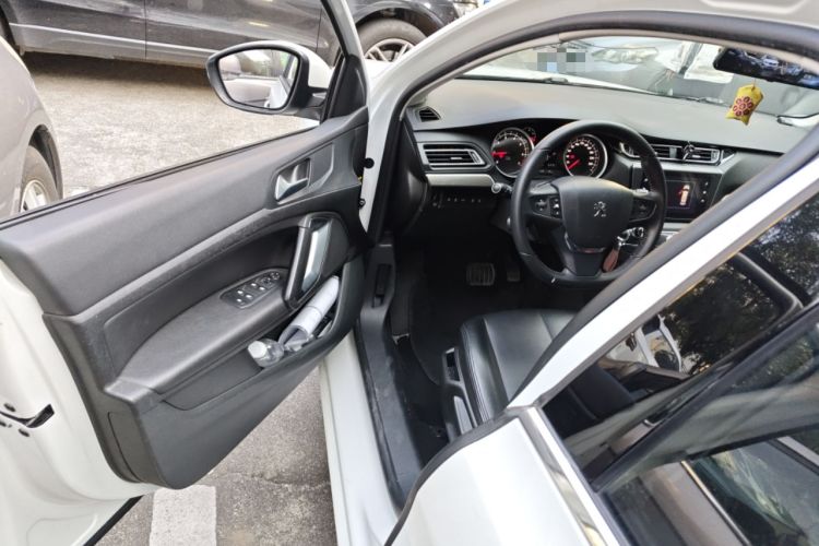 Used Peugeot 408 2018 230THP Automatic Luxury Edition Driver Seat