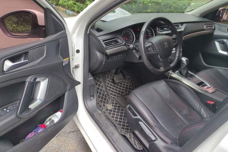 Used Peugeot 408 2018 1.8L Automatic Luxury Edition Driver Seat