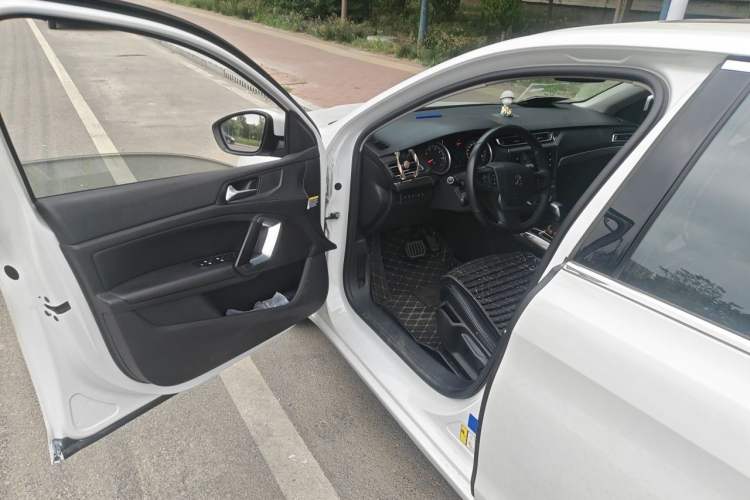 Used Peugeot 408 2018 350THP Automatic Luxury Edition Driver Seat
