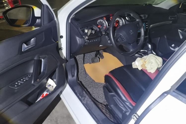 Used Peugeot 408 2018 350THP Automatic Luxury Edition Driver Seat