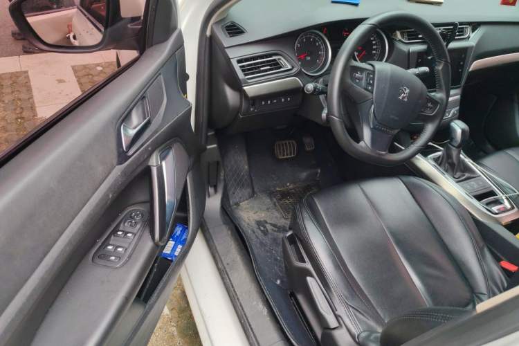 Used Peugeot 408 2018 350THP Automatic Luxury Edition Driver Seat
