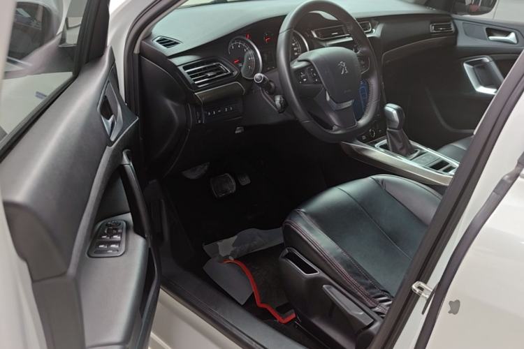 Used Peugeot 408 2018 Revised 350THP Automatic Luxury Edition Driver Seat