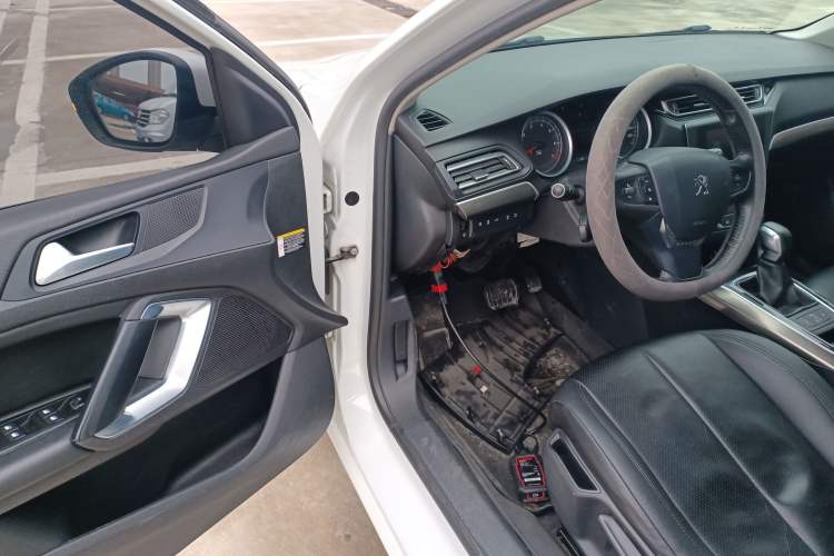 Used Peugeot 408 2018 350THP Automatic Luxury Edition Driver Seat