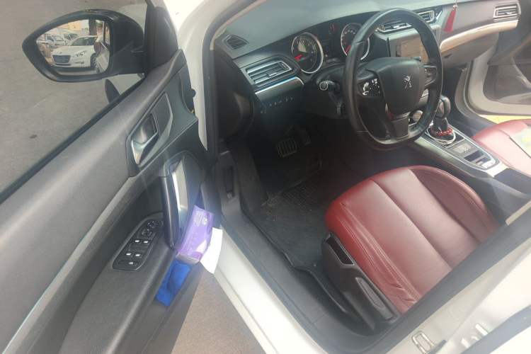 Used Peugeot 408 2018 350THP Automatic Luxury Edition Driver Seat