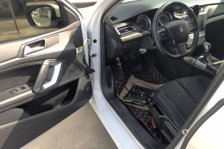 Used Peugeot 408 2018 Revised 350THP Automatic Luxury Edition Driver Seat
