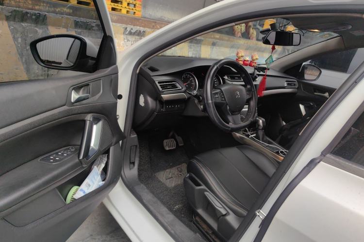Used Peugeot 408 2018 350THP Automatic Luxury Edition Driver Seat