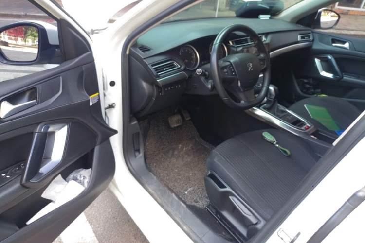 Used Peugeot 408 2018 Revised Version 1.8L Automatic Luxury Edition Driver Seat