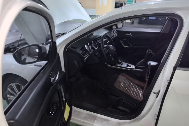 Used Peugeot 408 2018 Revised 350THP Automatic Luxury Edition Driver Seat