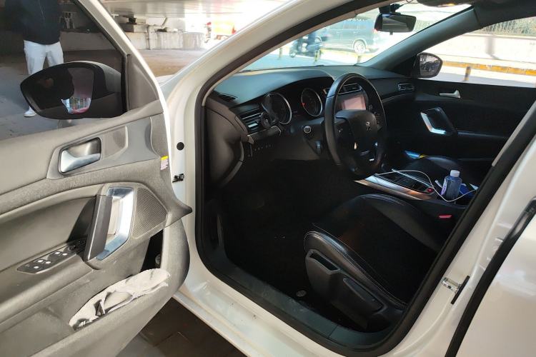 Used Peugeot 408 2018 Revised 350THP Automatic Luxury Edition Driver Seat