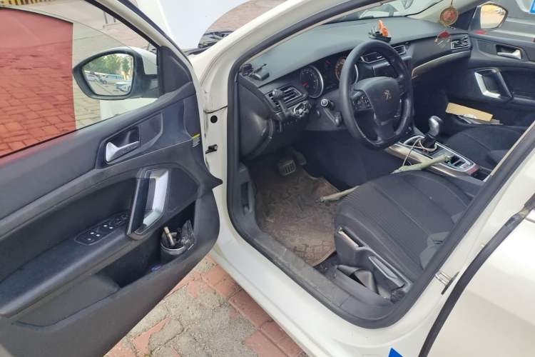 Used Peugeot 408 2018 1.8L Automatic Luxury Edition Driver Seat