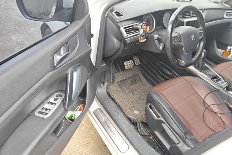 Used Peugeot 408 2018 350THP Automatic Luxury Edition Driver Seat